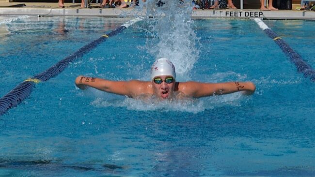 AUC Swimming 2015 16 8
