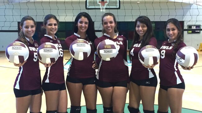 AUC Girls Volleyball 2015 16 1