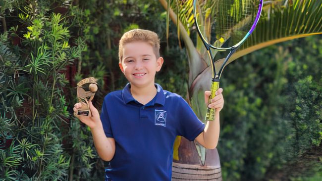 Orlando Bodes an Orange Ball tennis tournament Winner 2