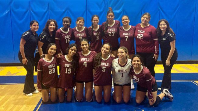 AUC Girls Volleyball 2024 25 FI